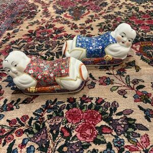 Chinese porcelain figures